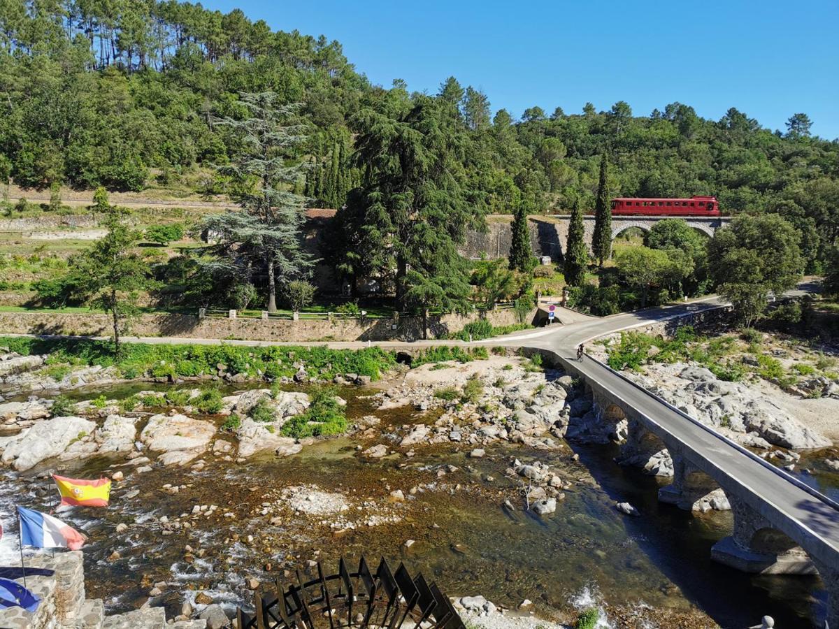 Le Moulin Du Temps -Chambres Et Lounge Bar Au Bord De La Riviere Corbés Eksteriør billede
