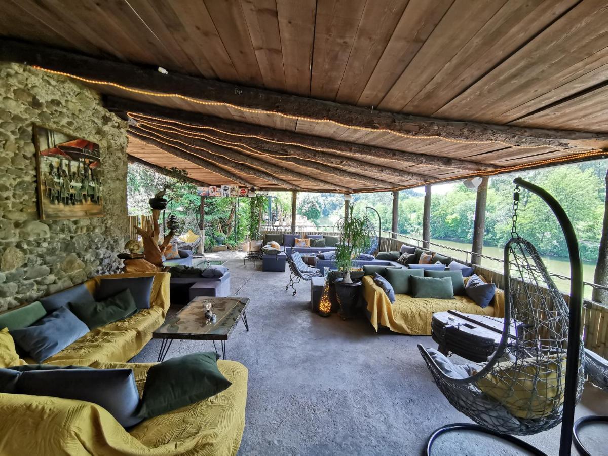Le Moulin Du Temps -Chambres Et Lounge Bar Au Bord De La Riviere Corbés Eksteriør billede