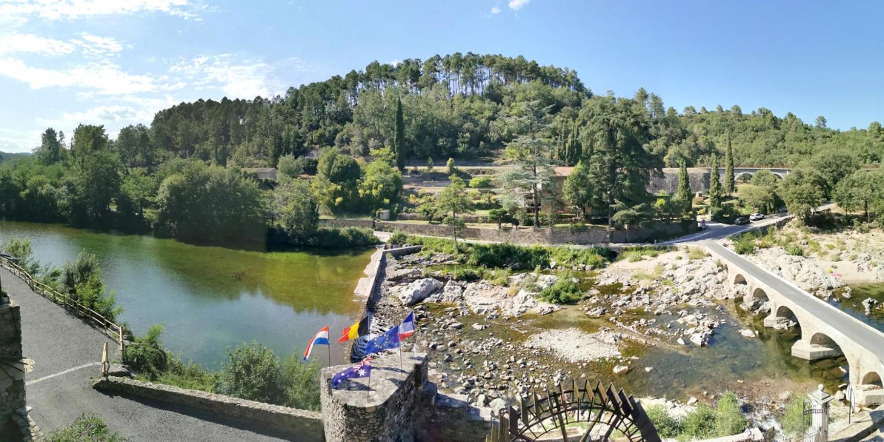 Le Moulin Du Temps -Chambres Et Lounge Bar Au Bord De La Riviere Corbés Eksteriør billede